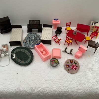 UBB1444 Large Lot of Mini Doll Furniture and Items