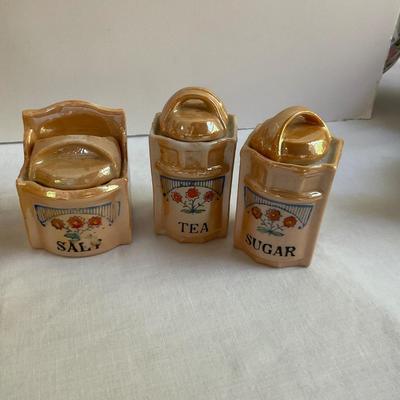 L1464 Porcelain Camel Teapot with Small Spice Jars