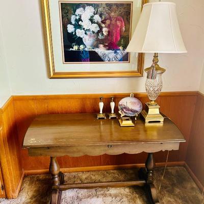 Waterford Lamp and Table lot