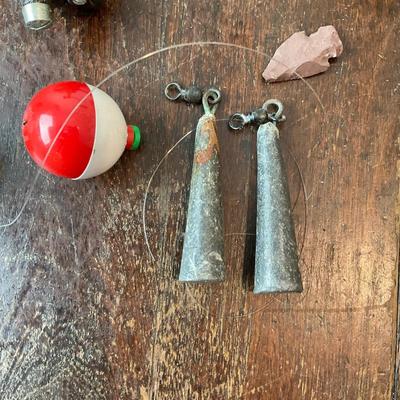D1472 Vintage Fishing Lot