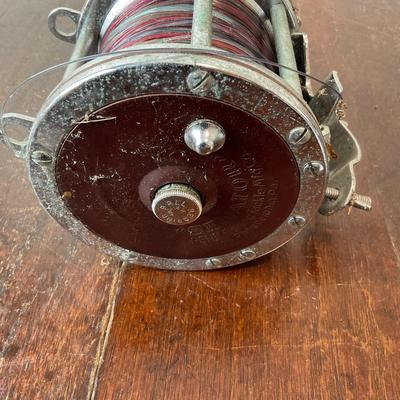 D1472 Vintage Fishing Lot