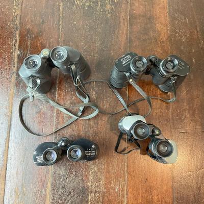 D1473 Binoculars Lot