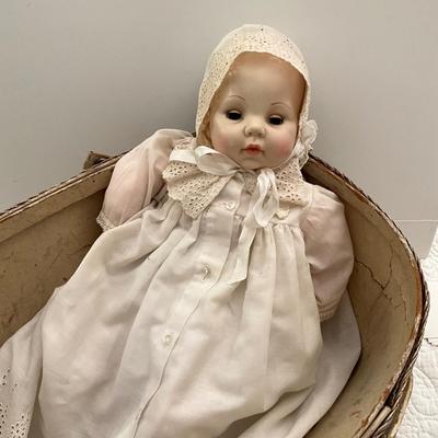 UBB1451 Madame Alexander Queen Victorian Baby with Bassinet