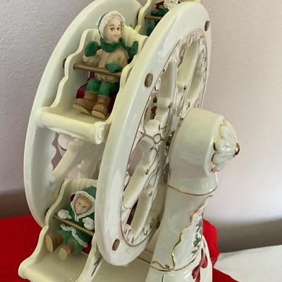 Avon Exclusive Holiday Classic Musical Porcelain Ferris Wheel 2001