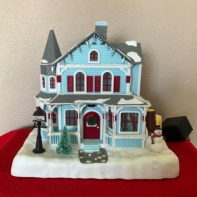 Avon Holiday Splendor Lighted Fiber Optic House 2001