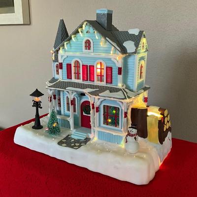 Avon Holiday Splendor Lighted Fiber Optic House 2001