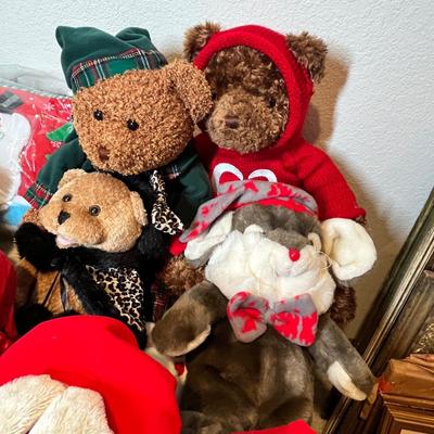 Lot 68 Holiday Plushies