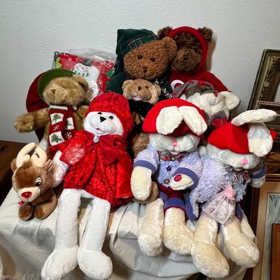 Lot 68 Holiday Plushies