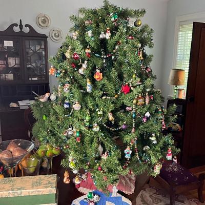 UBC1489 Four Foot Christmas Tree