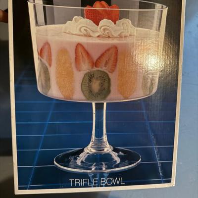 Trifle bowl