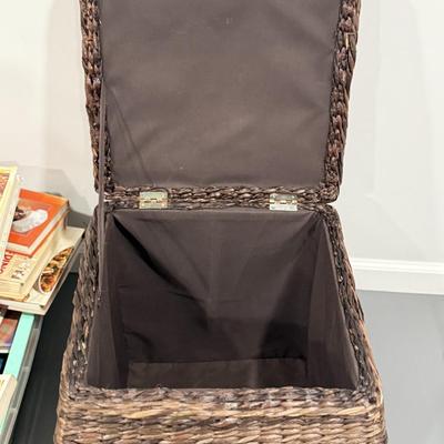 Rafia storage cube
