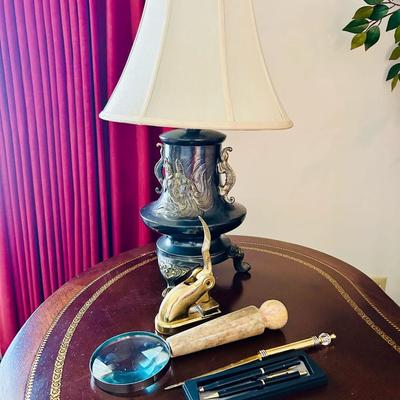 Sligh Desk Lot