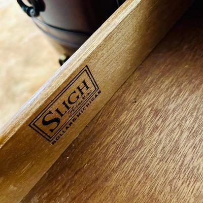 Sligh Desk Lot