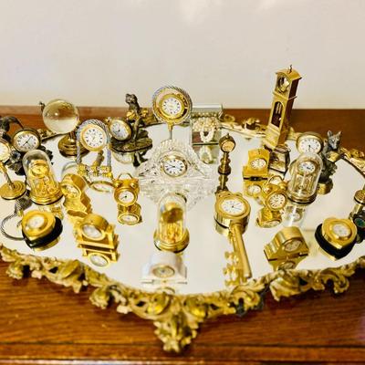 27 clock Mirror Lot