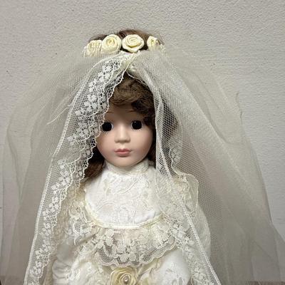 Vintage Porcelain 20" Bride Doll: Royal Heirloom Collection