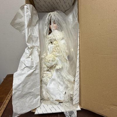 Vintage Porcelain 20" Bride Doll: Royal Heirloom Collection