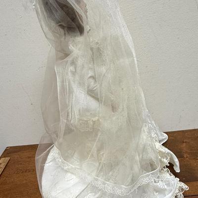 Vintage Porcelain 20" Bride Doll: Royal Heirloom Collection
