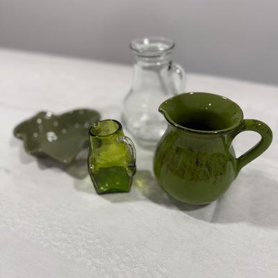 4 green and clear glass and ceramic pieces