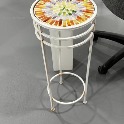 White mosaic plant stand