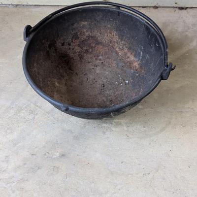 Antique Primitive Cast Iron Hanging Pot 10 1/4" (G)
