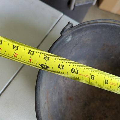 Antique Primitive Cast Iron Hanging Pot 12" (G)