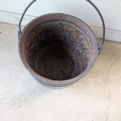Antique Cast Iron Footed Bean Pot Cauldron 11 1/2" (G)