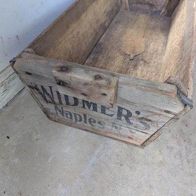 Vintage Grape Crate From Widmer's Wine Cellars (G)