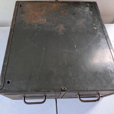 Vintage Metal File Box (G)