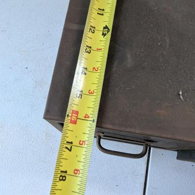 Vintage Metal File Box (G)