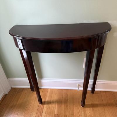 Entryway Bombay demilune table and mirror