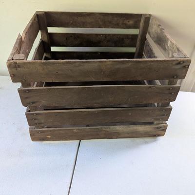Primitive Wooden Crate (G)