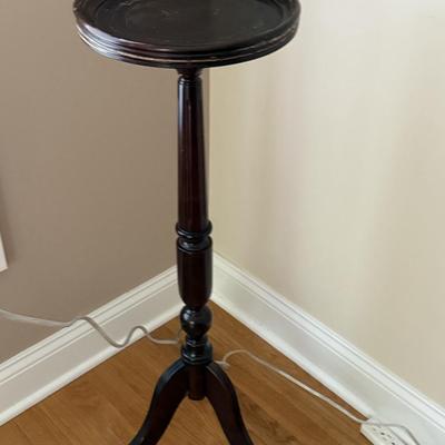 Pretty wood plant stand