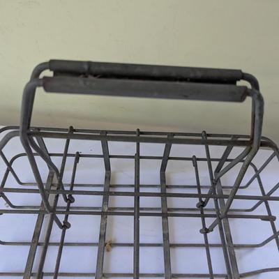 Vintage Milk Bottle Carrier Caddie (G)
