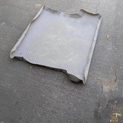 Approx 41" x 49" Husky Liners (G)