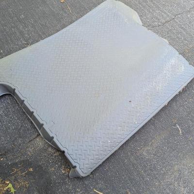 Approx 41" x 49" Husky Liners (G)