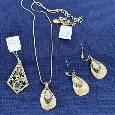 New Lia Sophia Nk 15” w/3” ext, Earring, Slide gold tone