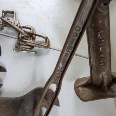Antique Tools Metal Spikes Wedges Cast Iron Auto Screw Bottle Jack Wrenches (G)