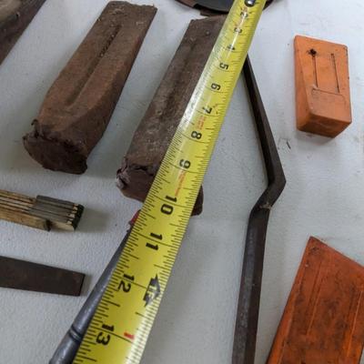 Antique Tools Metal Spikes Wedges Cast Iron Auto Screw Bottle Jack Wrenches (G)
