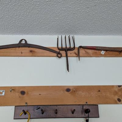 Antique Singletree Fishing Spears (G)