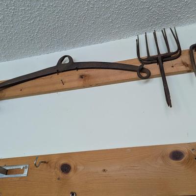 Antique Singletree Fishing Spears (G)