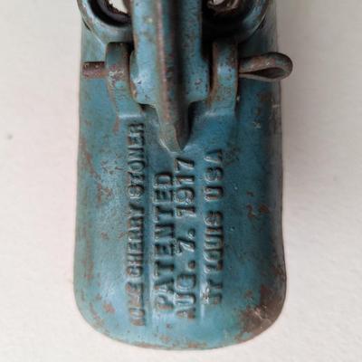 Antique Cherry Stoner #19 (G)