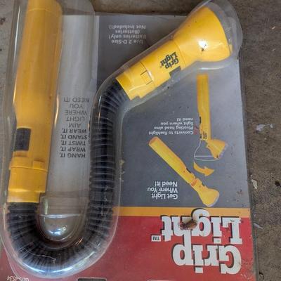 Hole Digger & Grip Light (G)