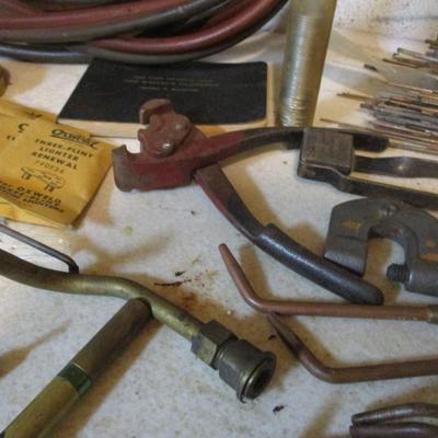 Assortment Of Welding Supplies (TR)