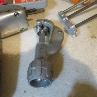 Assortment Of Hand Tools (TR)