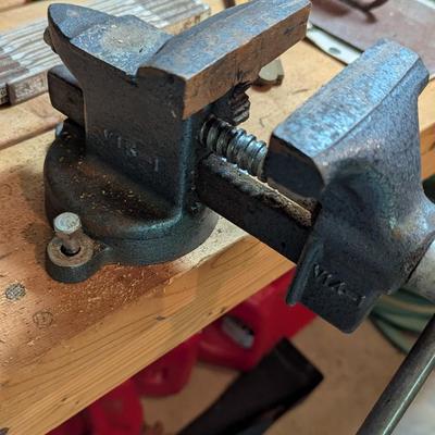 Assortment Of Hand Tools Includes 3 1/2" Vise (TR)