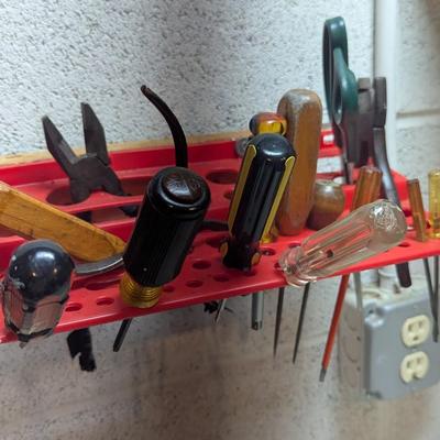 Assortment Of Hand Tools Includes 3 1/2" Vise (TR)
