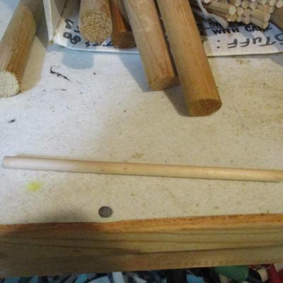 Different Sizes Of Dowels (TR)