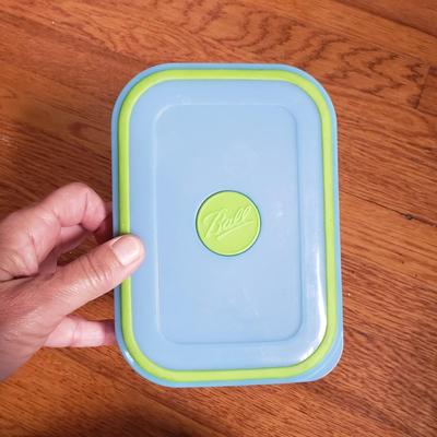 Plastic and Wire Storage Bins (G-KD)