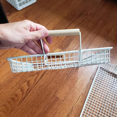 Plastic and Wire Storage Bins (G-KD)