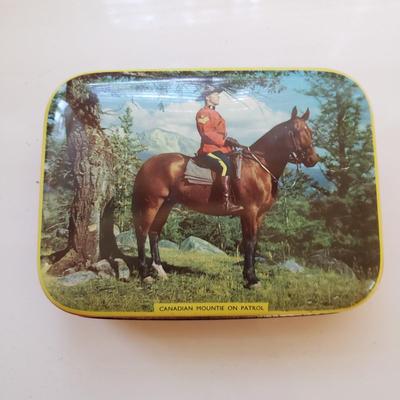 Vintage Unique Tins-English Tea, German (G-KD)